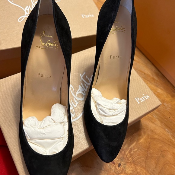 Authentic CL brand new - Picture 2 of 6